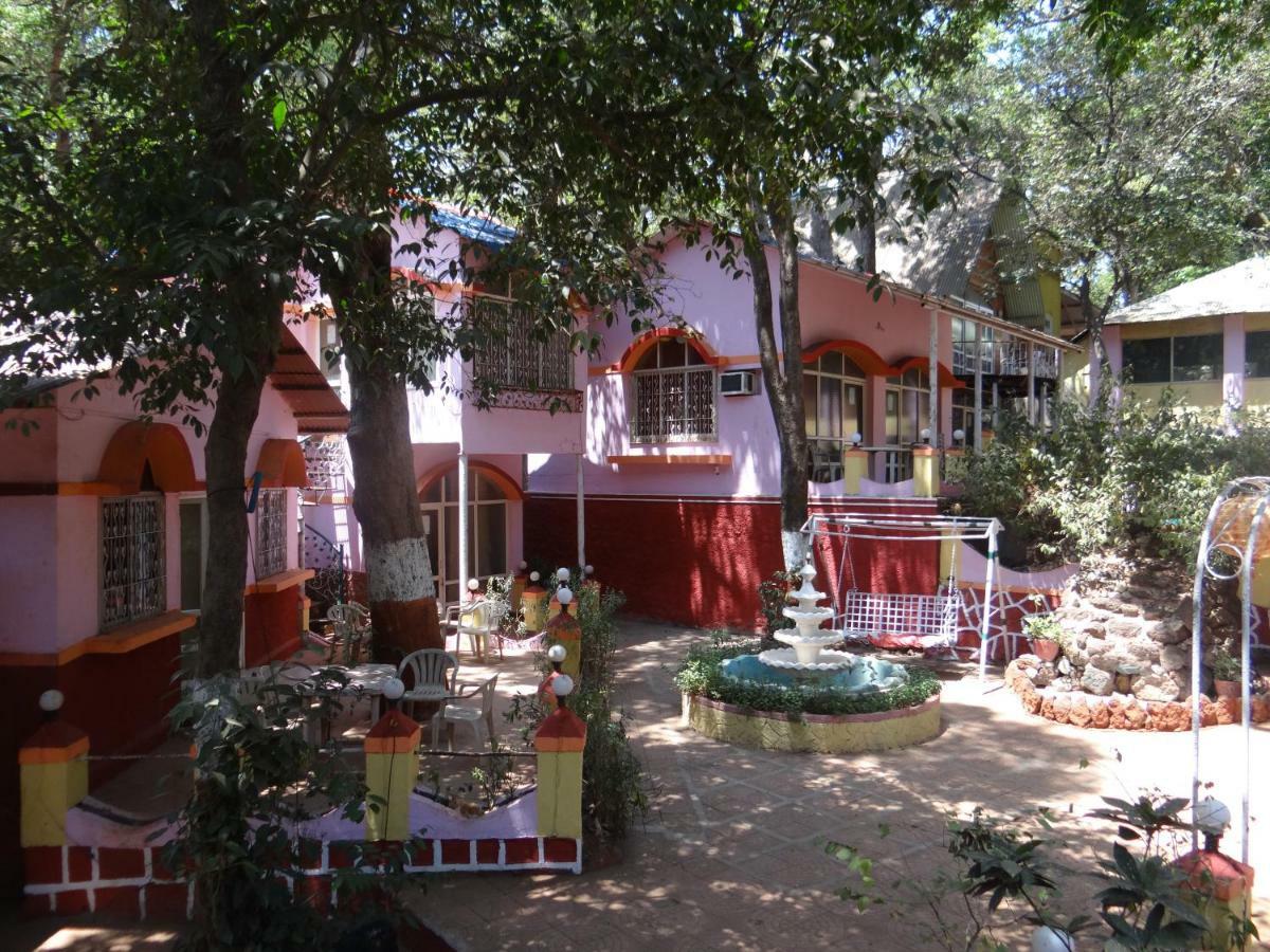 Green Hill Resort Matheran Eksteriør bilde