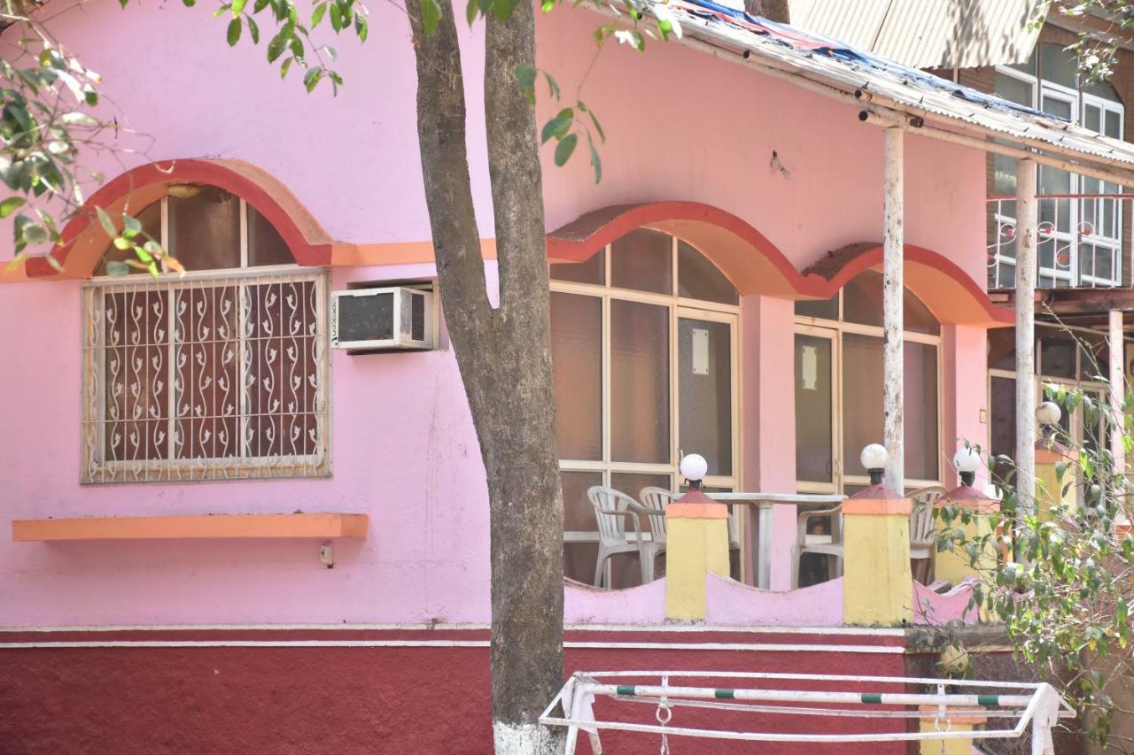 Green Hill Resort Matheran Eksteriør bilde